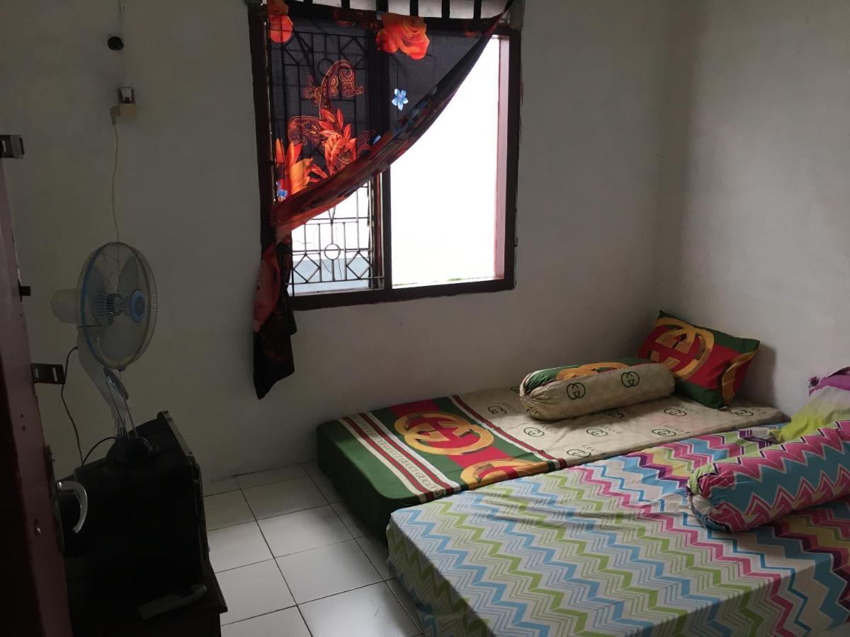 Tambak Bayan Guesthouse Kejayan Exterior photo